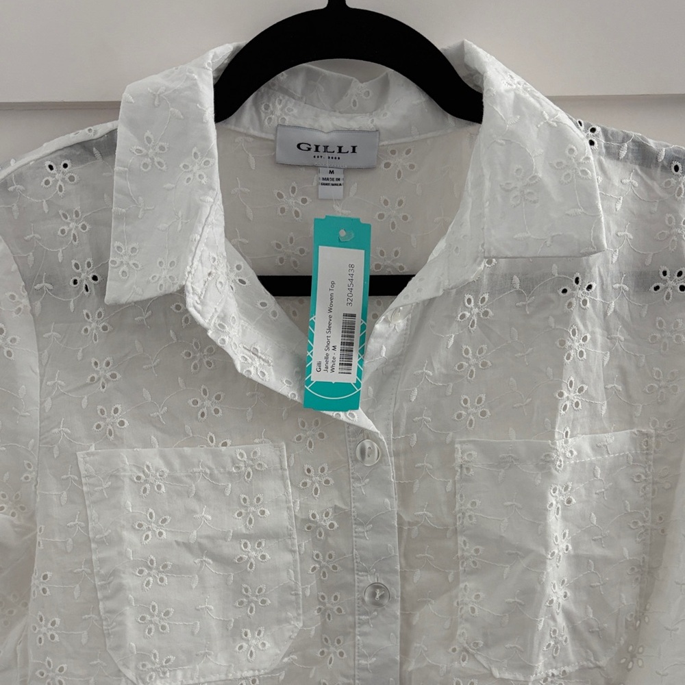Gilli White Eyelet Button-Up Blouse - Picture 3 of 6